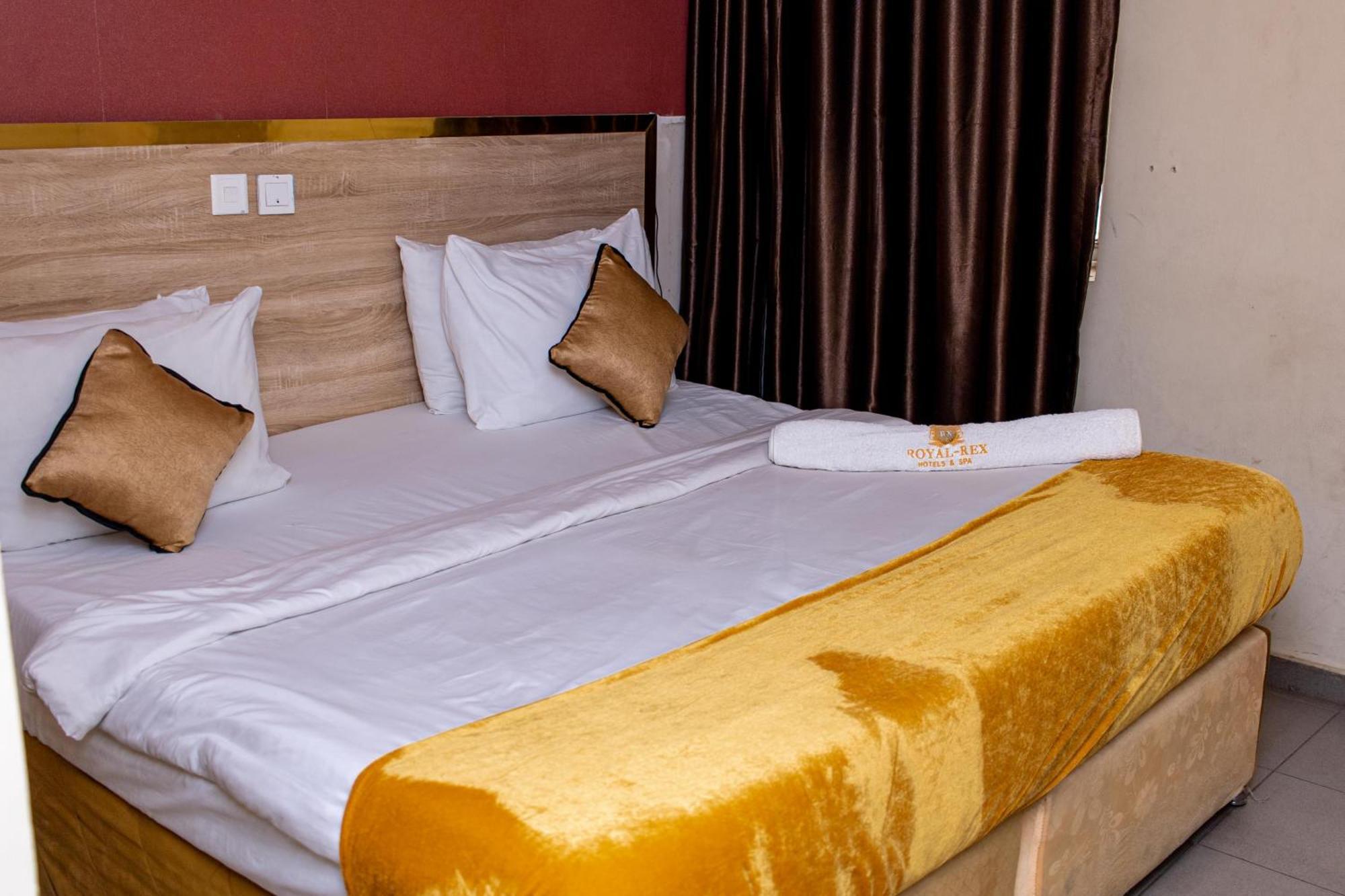 Royal Rex Hotels And Spa Lagos Exteriör bild